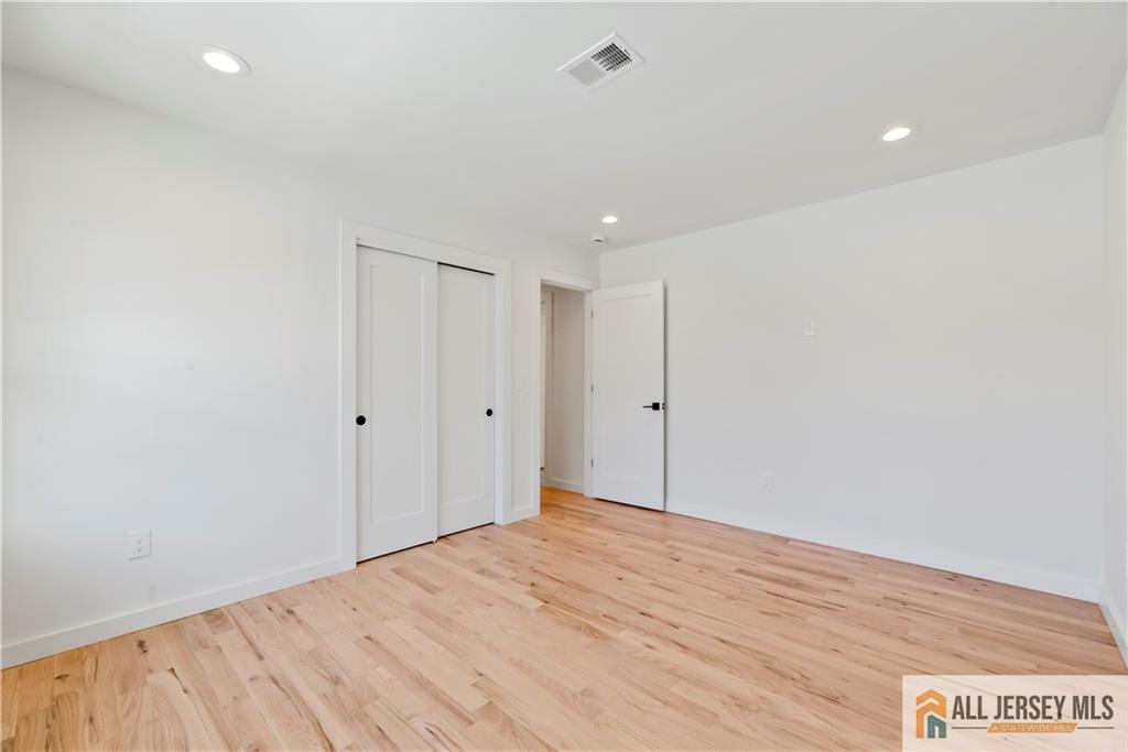 34 Clearview Road East Brunswick, NJ 08816 - Photo 28 of 36 Gallery Image 28