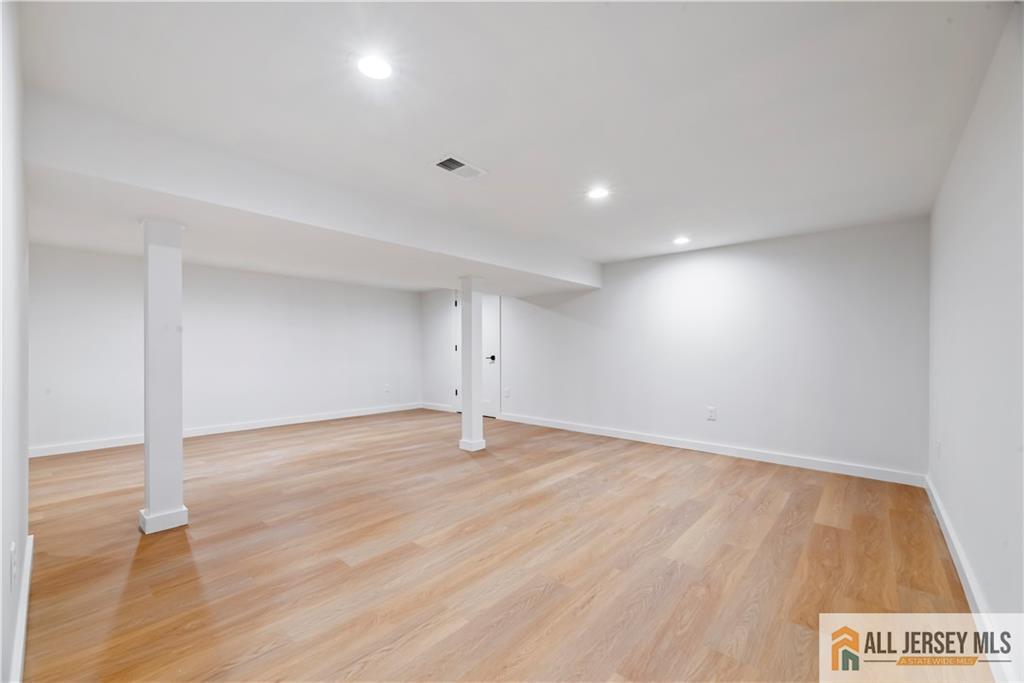 34 Clearview Road East Brunswick, NJ 08816 - Photo 31 of 36 Gallery Image 31