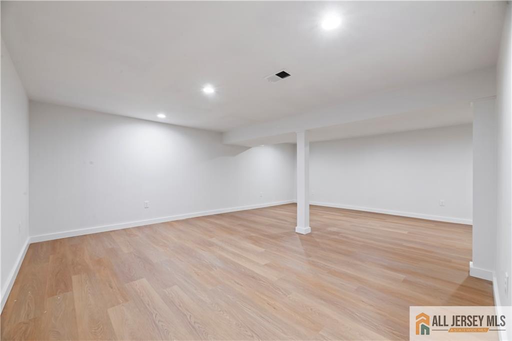 34 Clearview Road East Brunswick, NJ 08816 - Photo 32 of 36 Gallery Image 32