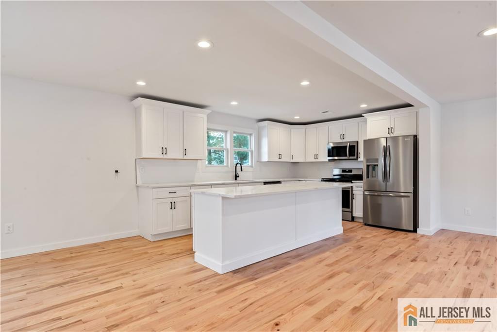 34 Clearview Road East Brunswick, NJ 08816 - Photo 8 of 36 Gallery Image 8