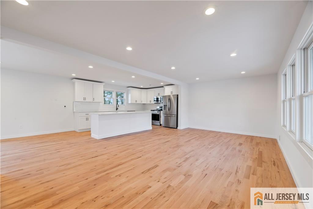 34 Clearview Road East Brunswick, NJ 08816 - Photo 10 of 36 Gallery Image 10