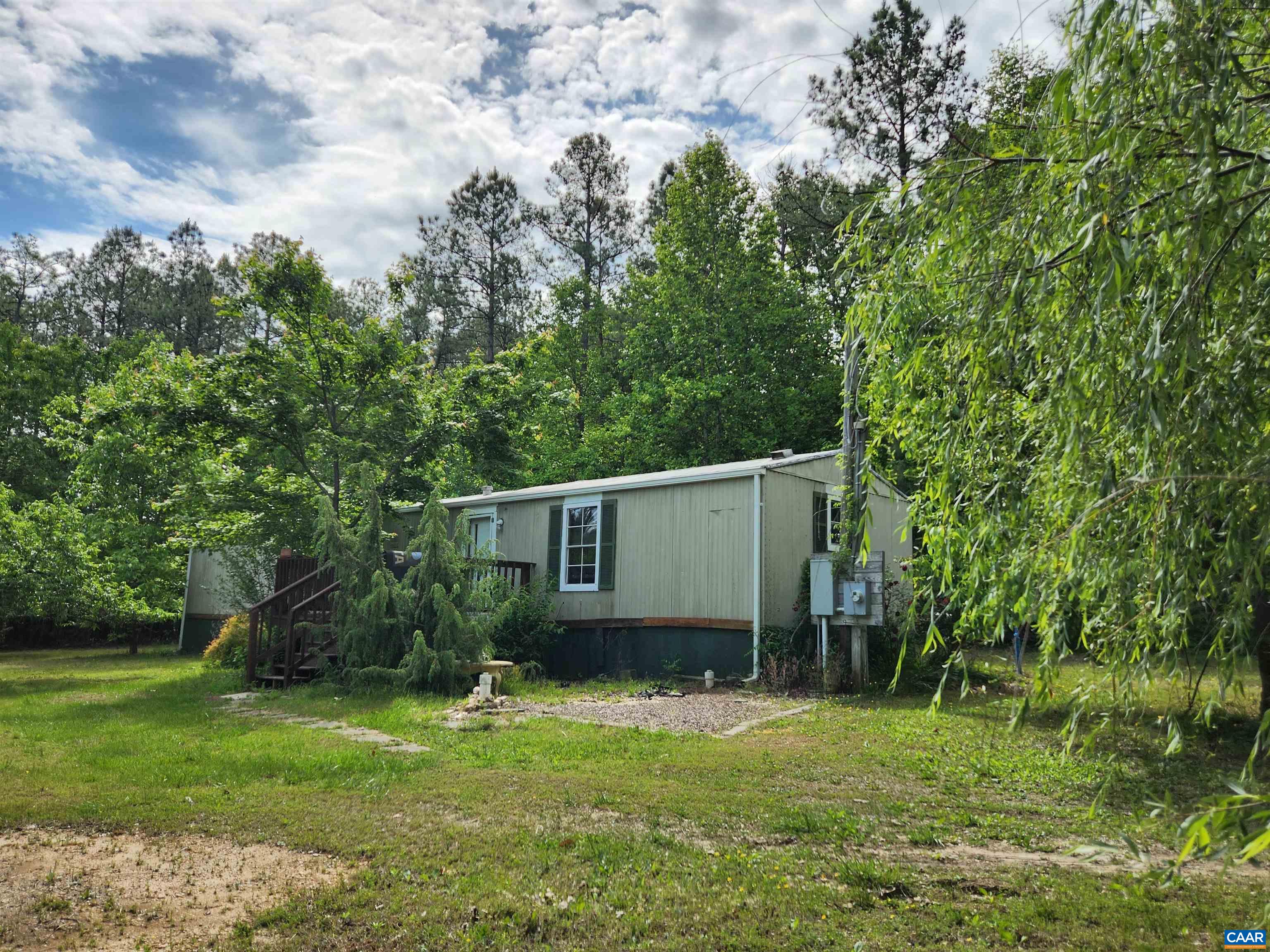 2032 Hundley Branch Road Scottsville, VA 24590 - Photo 4 of 10 Gallery Image 4