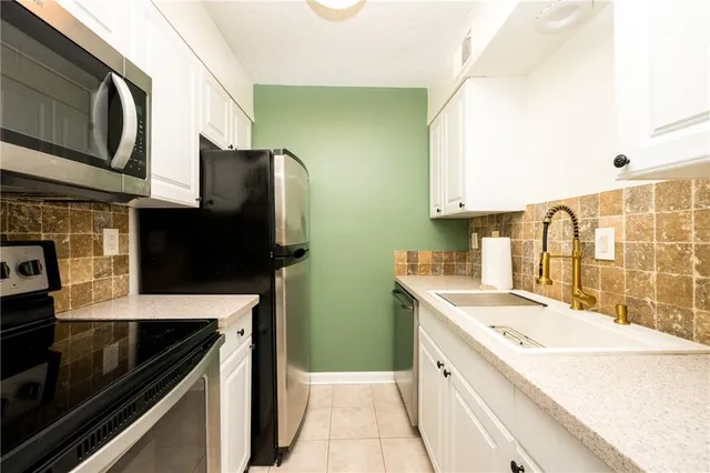 $200,000 | 127 Lablanc Way Northwest, Atlanta, GA 30327