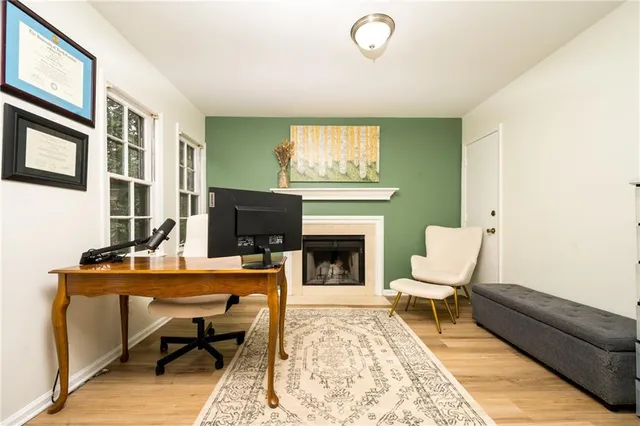 $200,000 | 127 Lablanc Way Northwest, Atlanta, GA 30327