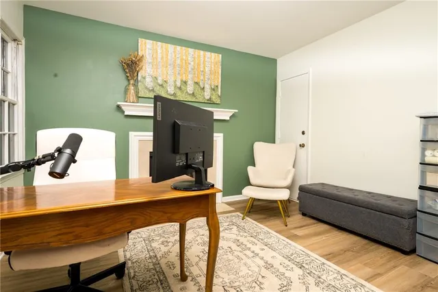 $200,000 | 127 Lablanc Way Northwest, Atlanta, GA 30327