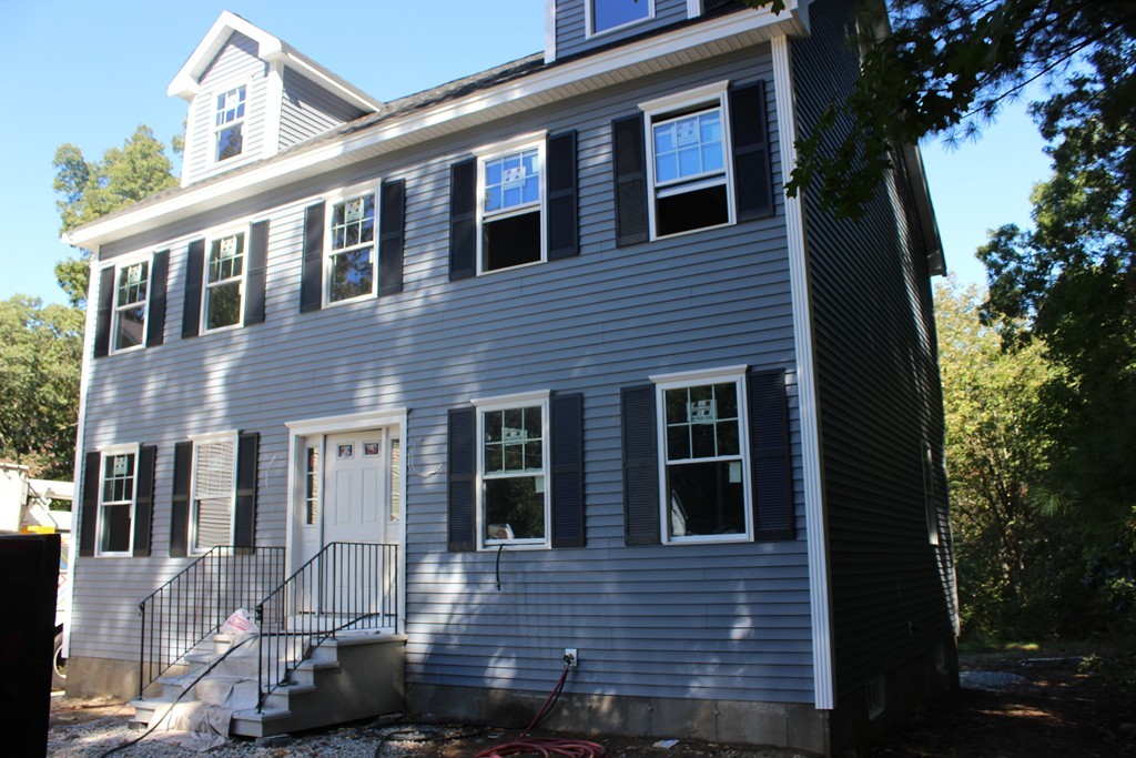 194 1/2 Salem Road Billerica, MA 01821 - Photo 1 of 2 Gallery Image 1
