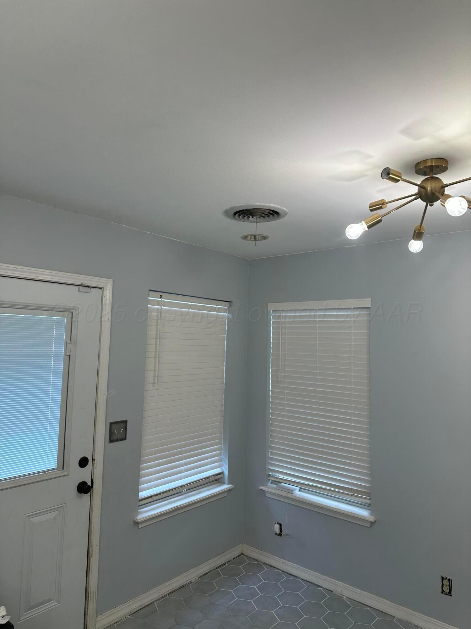 1118 Bellaire Street Amarillo, TX 79106 - Photo 9 of 36