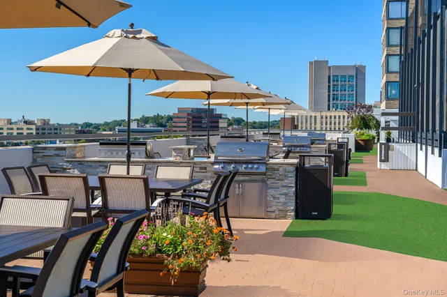 $825,000 | 10 City Place, Unit 23F, White Plains, NY 10601