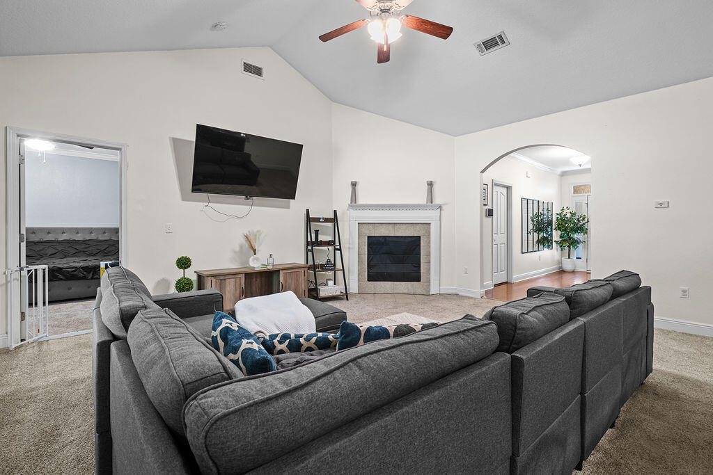 641 Red Fern Road Crestview, FL 32536 - Photo 12 of 33 641RedFernRd-13