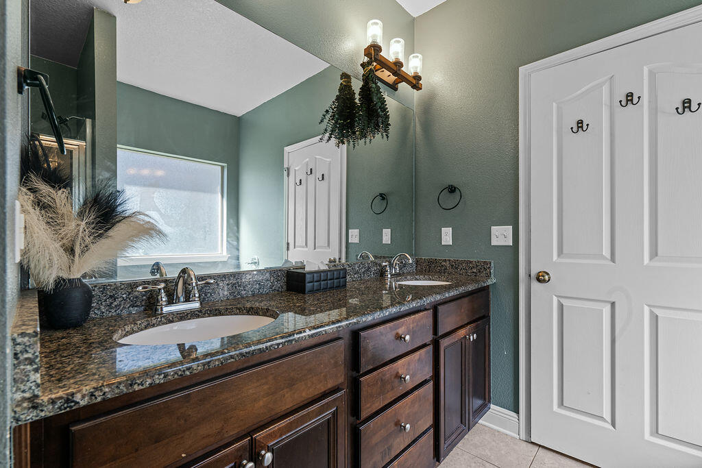 641 Red Fern Road Crestview, FL 32536 - Photo 22 of 33 641RedFernRd-19