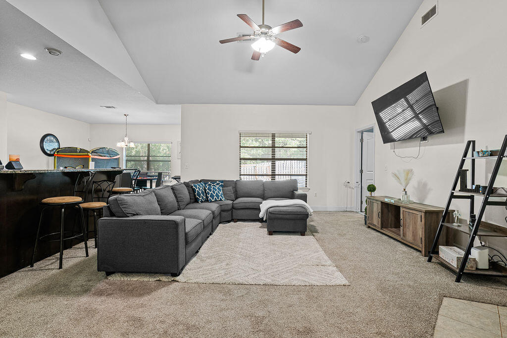 641 Red Fern Road Crestview, FL 32536 - Photo 10 of 33 641RedFernRd-08