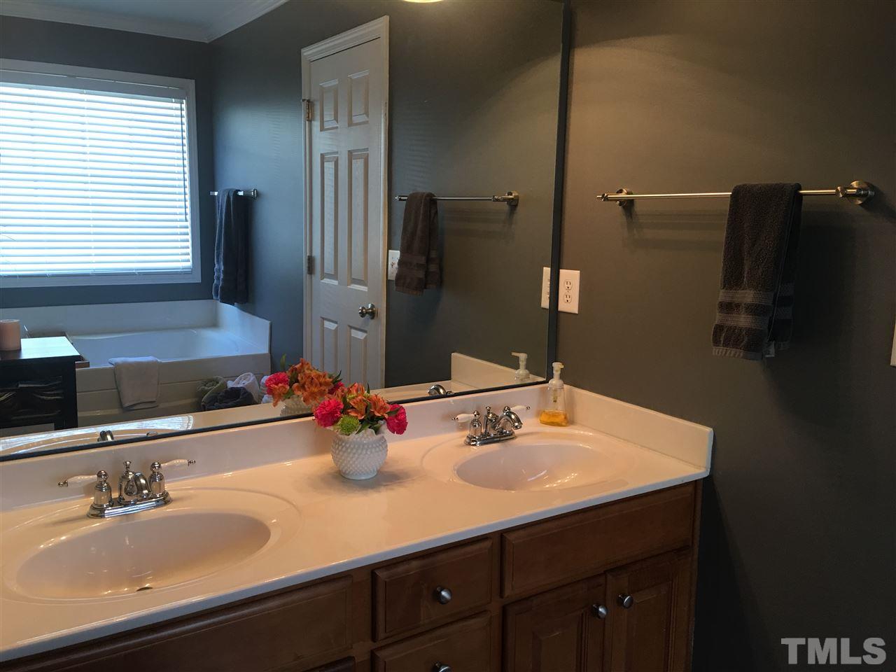 2958 Settle In Lane Raleigh, NC 27614 - Photo 14 of 25 Gallery Image 14