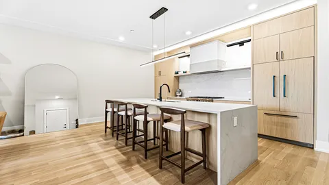 $700,000 | 3125 North Clybourn Avenue, Unit 2N, Chicago, IL 60618