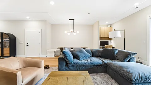 $700,000 | 3125 North Clybourn Avenue, Unit 2N, Chicago, IL 60618