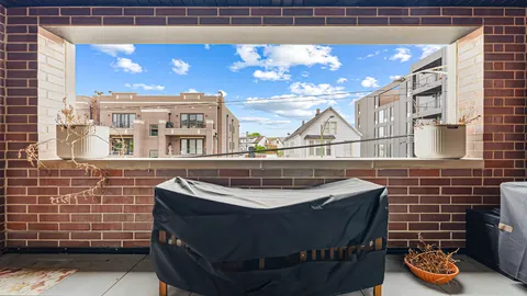 $700,000 | 3125 North Clybourn Avenue, Unit 2N, Chicago, IL 60618