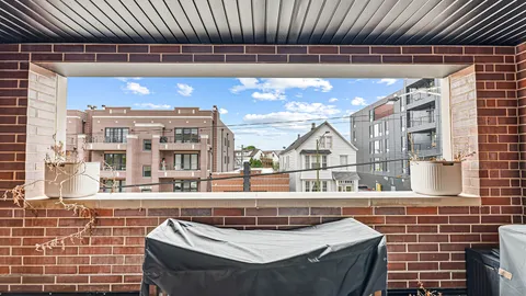 $700,000 | 3125 North Clybourn Avenue, Unit 2N, Chicago, IL 60618
