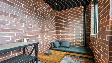 $700,000 | 3125 North Clybourn Avenue, Unit 2N, Chicago, IL 60618