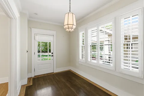 $1,100,000 | 3804 Central Avenue, Nashville, TN 37205