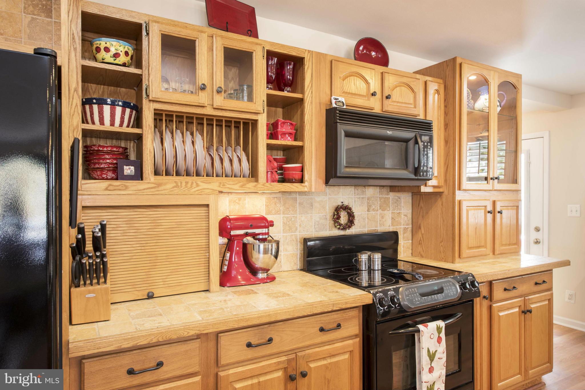1715 Potomac Road Edgewater, MD 21037 - Photo 3 of 30 Kitchen