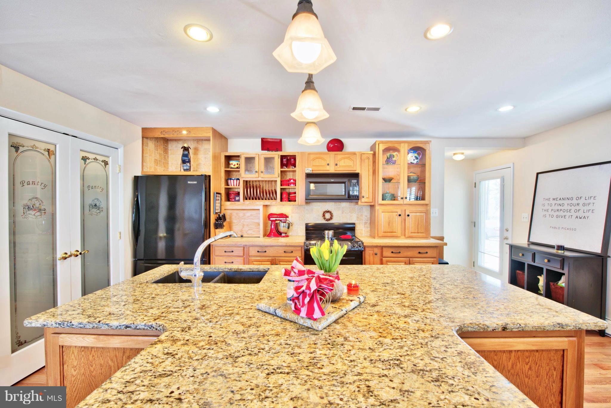 1715 Potomac Road Edgewater, MD 21037 - Photo 4 of 30 Kitchen