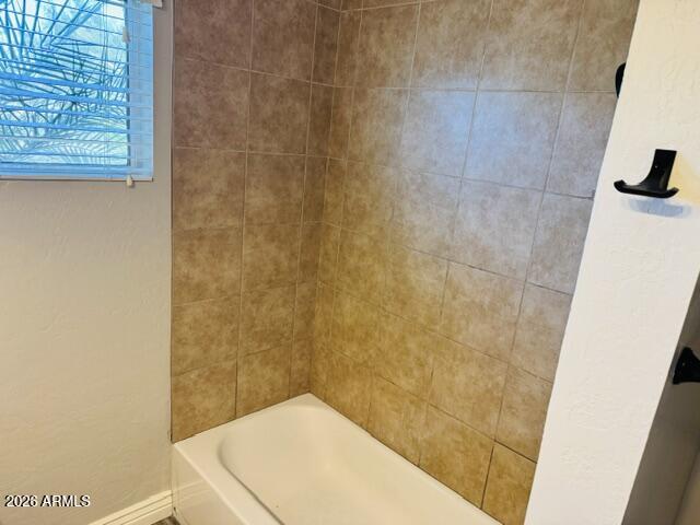 5320 East Thomas Road Phoenix, AZ 85018 - Photo 16 of 28 IMG_8408