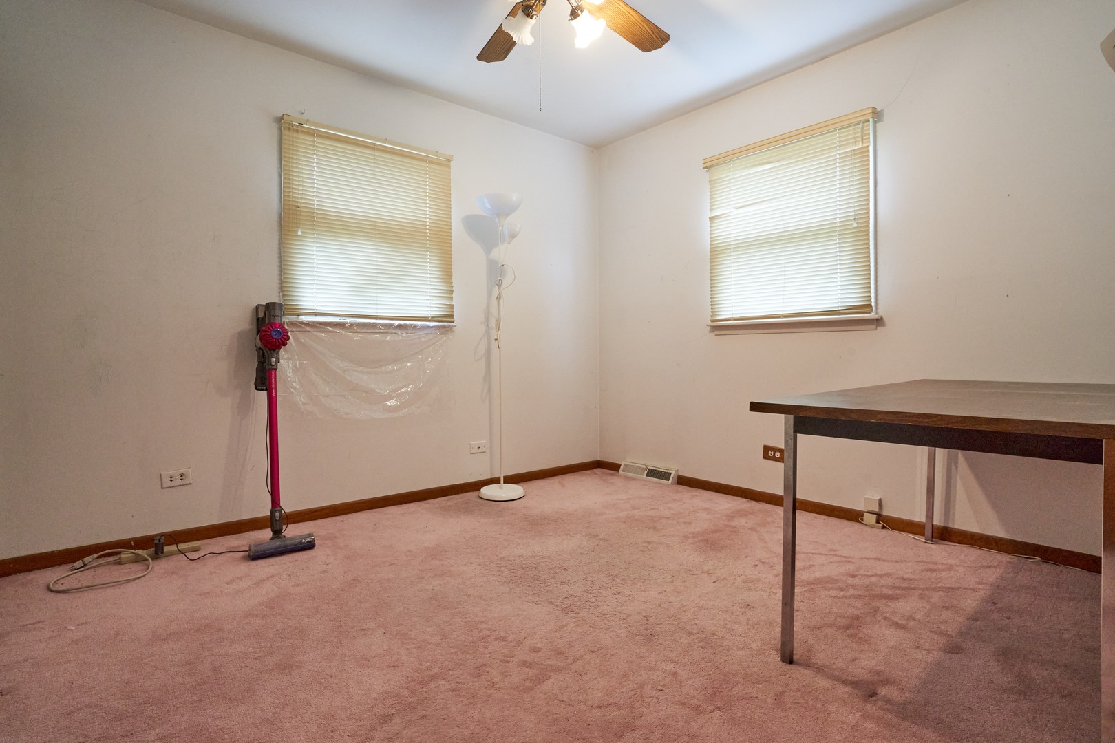 24W175 Hobson Road Naperville, IL 60540 - Photo 18 of 30 an empty room with windows