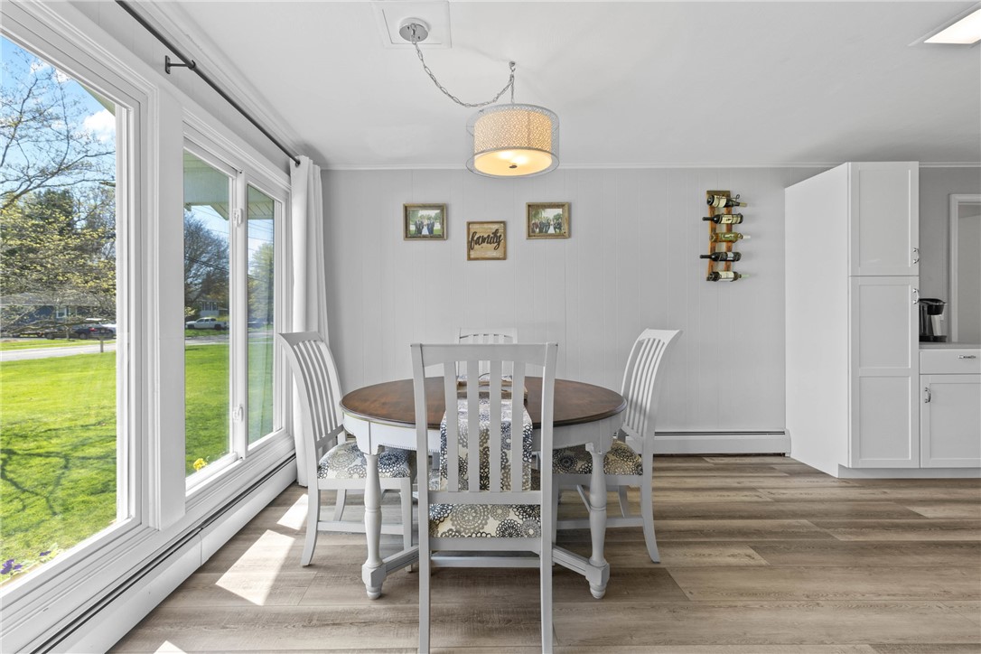 435 Bay View Road Irondequoit, NY 14609 - Photo 13 of 32