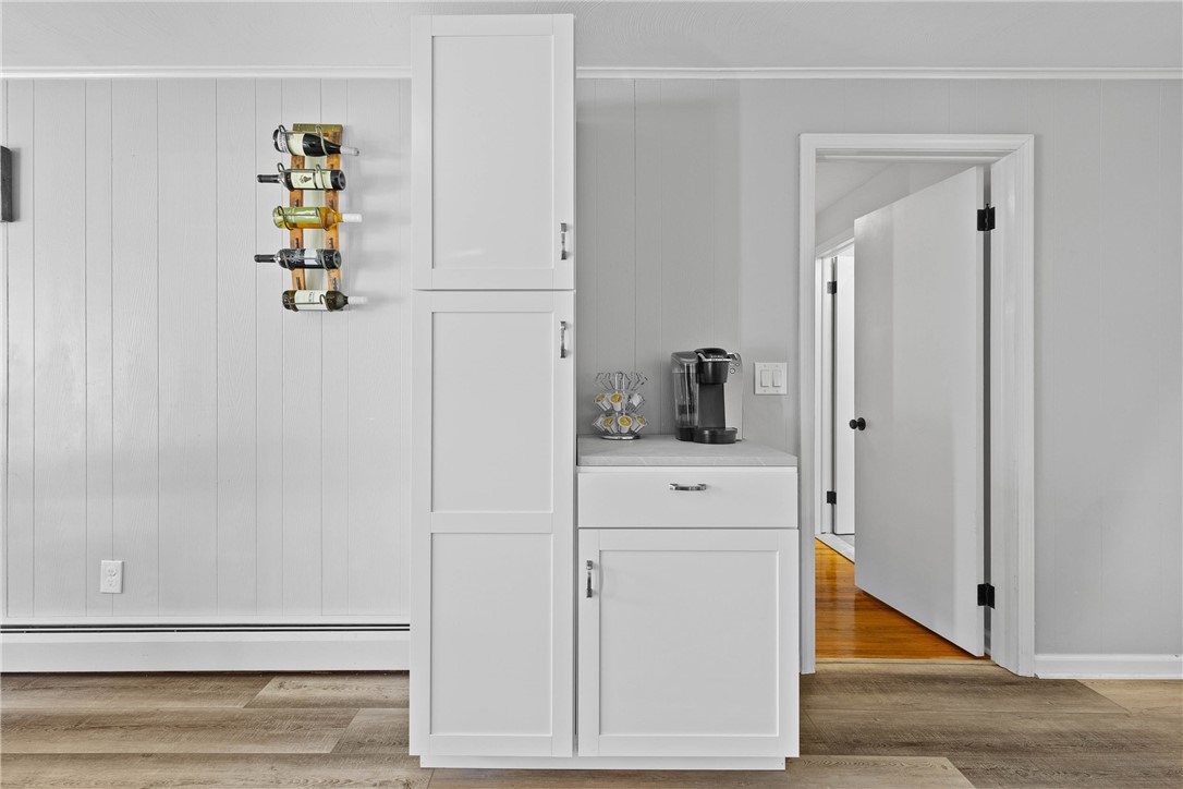 435 Bay View Road Irondequoit, NY 14609 - Photo 19 of 32