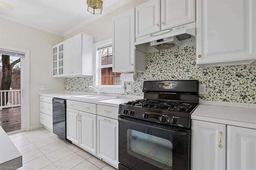 904 Flicker Lane High Point, NC 27262 - Photo 20 of 45 Gallery Image 20