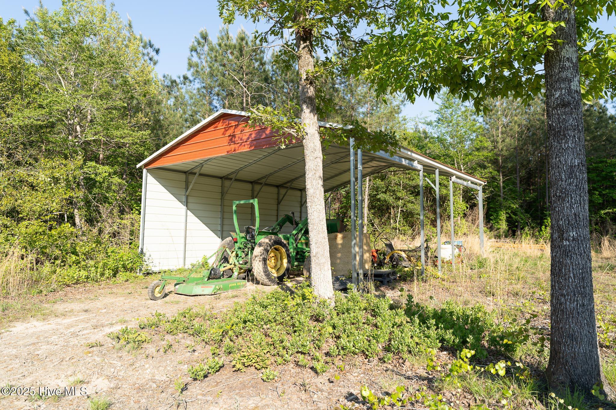 104 Bridle Path Lane Carthage, NC 28327 - Photo 24 of 90 Tractor Shed
