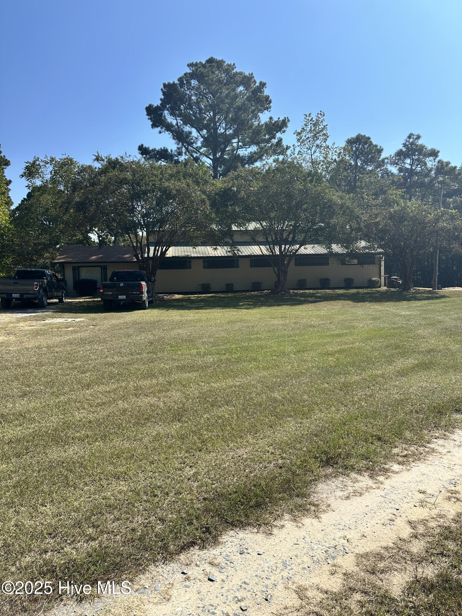 104 Bridle Path Lane Carthage, NC 28327 - Photo 79 of 90 Community Barn