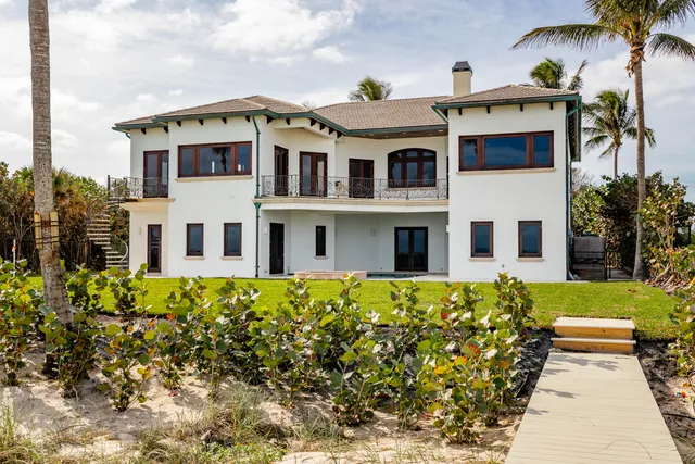 $14,500,000 | 6722 North Hwy A1A, Hutchinson Island, FL 34949