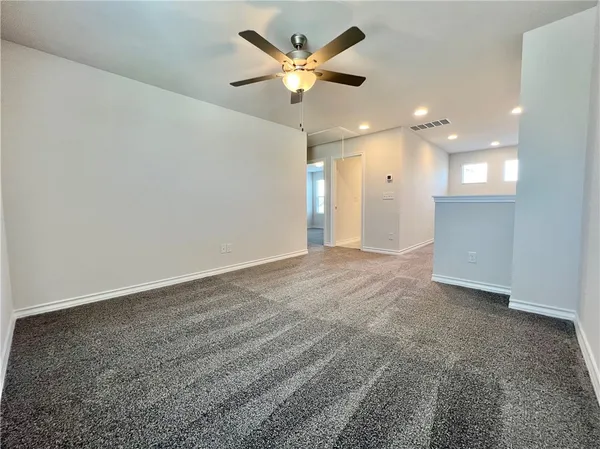 $2,195 | 704 Long Run, Liberty Hill, TX 78642