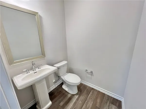 $2,195 | 704 Long Run, Liberty Hill, TX 78642