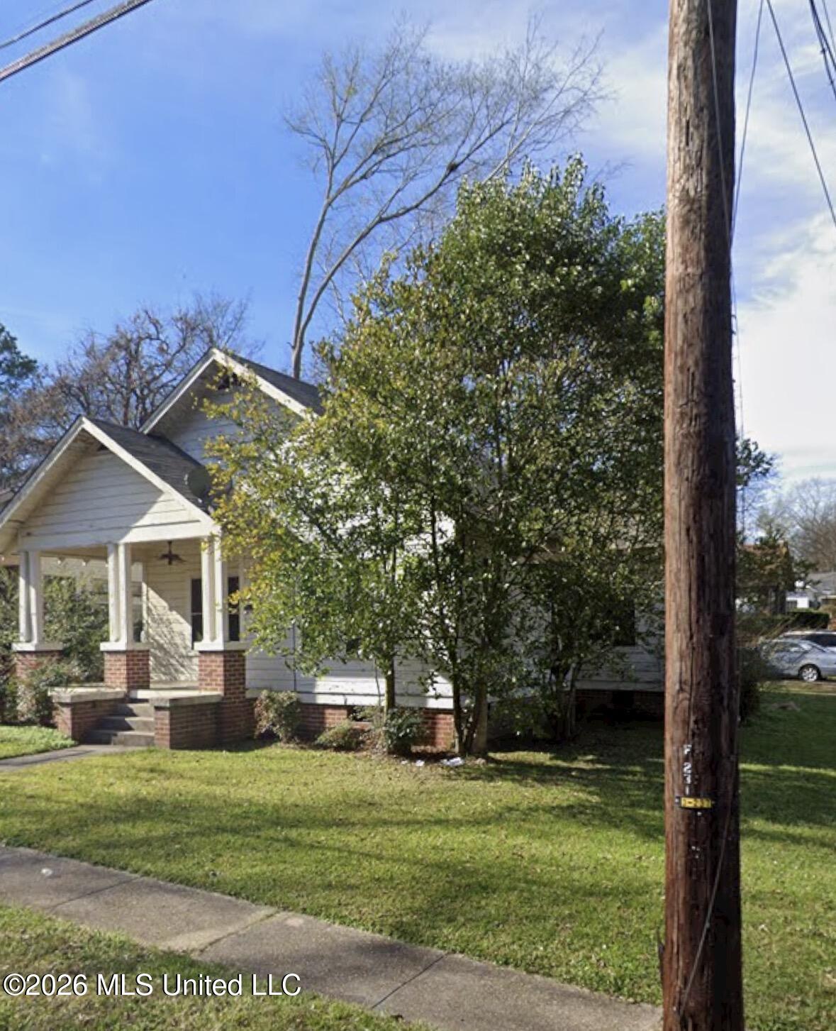 231 Dobson Avenue Canton, MS 39046 - Photo 2 of 7 2