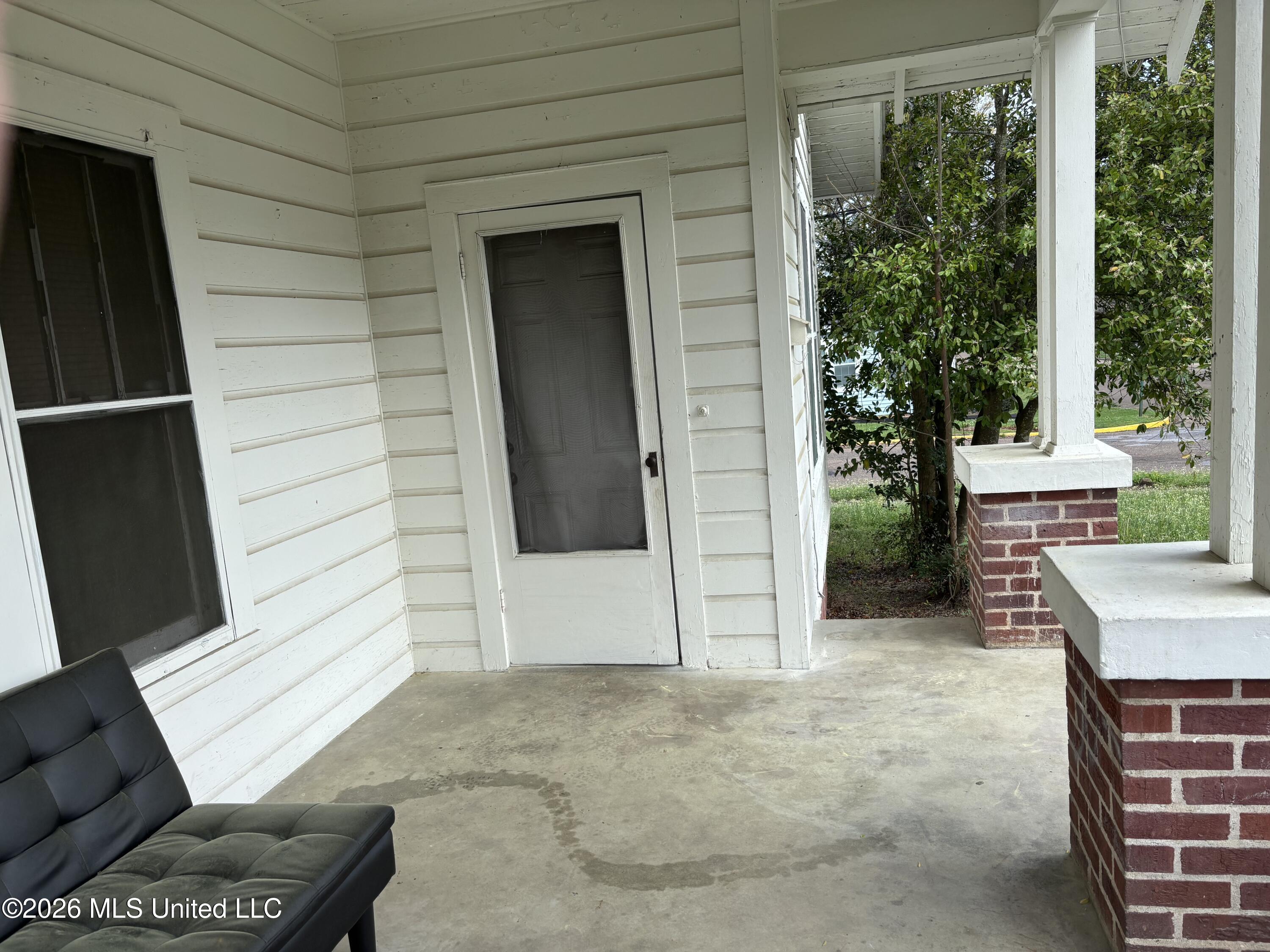 231 Dobson Avenue Canton, MS 39046 - Photo 5 of 7 IMG_6522