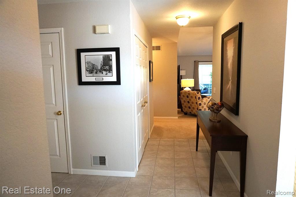 1016 Curzon Street Howell, MI 48843 - Photo 17 of 34 Gallery Image 17