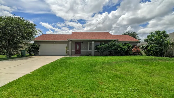 $2,150 | 1858 Southwest Davis Street, Port St. Lucie, FL 34953