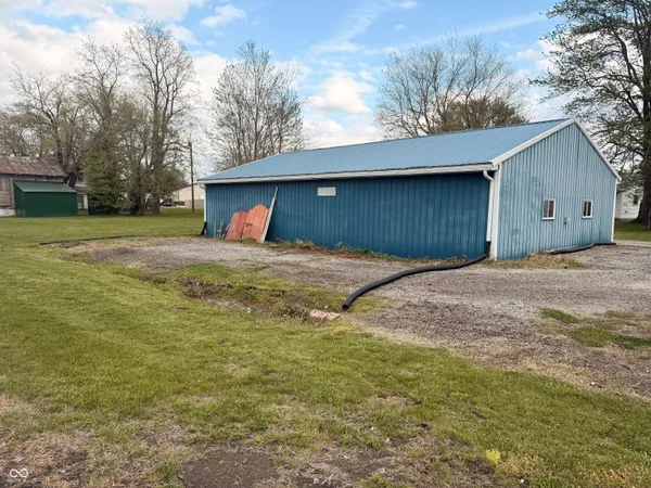 $195,000 | 7090 West Washington Street, Holton, IN 47023
