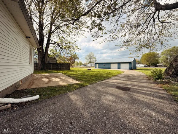 $195,000 | 7090 West Washington Street, Holton, IN 47023