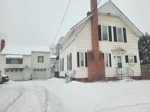 $205,000 | 4 Tulip Street, Lyndon, VT 05851