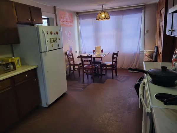 $205,000 | 4 Tulip Street, Lyndon, VT 05851