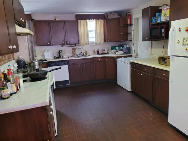 $205,000 | 4 Tulip Street, Lyndon, VT 05851