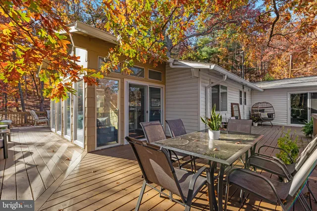 $649,995 | 2113 Gore Drive, Haymarket, VA 20169