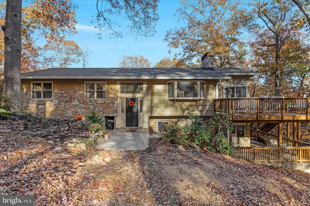 $649,995 | 2113 Gore Drive, Haymarket, VA 20169