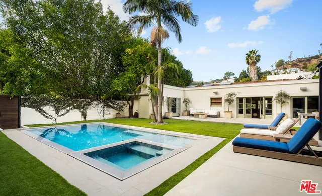 $21,500 | 9155 Warbler Place, West Hollywood, CA 90069