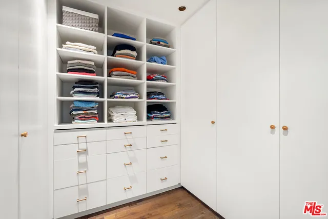 $21,500 | 9155 Warbler Place, West Hollywood, CA 90069