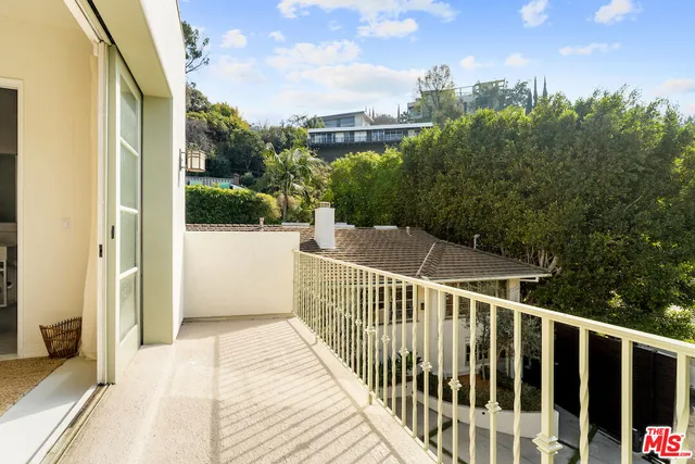 $21,500 | 9155 Warbler Place, West Hollywood, CA 90069