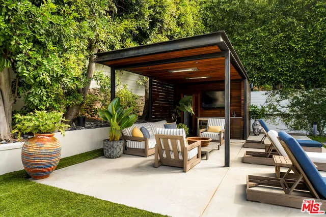 $21,500 | 9155 Warbler Place, West Hollywood, CA 90069