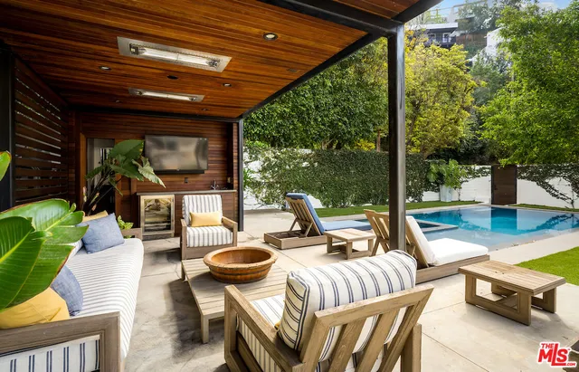 $21,500 | 9155 Warbler Place, West Hollywood, CA 90069